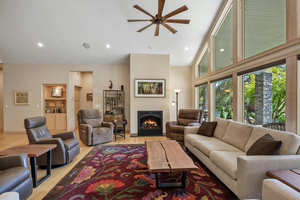 The 2023 guide to spotting and reporting counterfeit goods in uk markets: protect your community